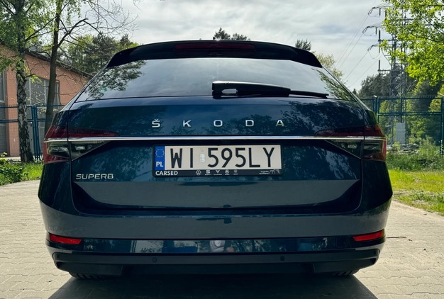 Skoda Superb cena 141000 przebieg: 48000, rok produkcji 2022 z Warszawa małe 37